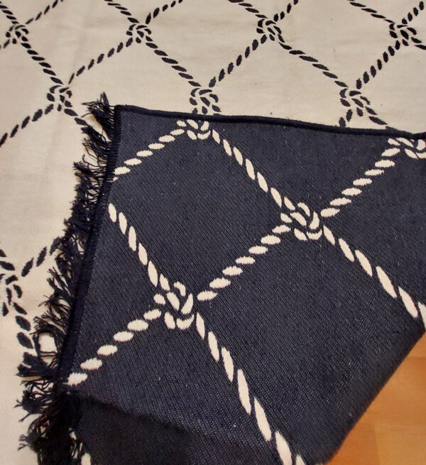 Двосторонній турецький килим 120×180 см Eko Sacil kilim, бавовна та акрил, з бахромою, чорний і білий, геометричний візерунок Ромб — фото 3
