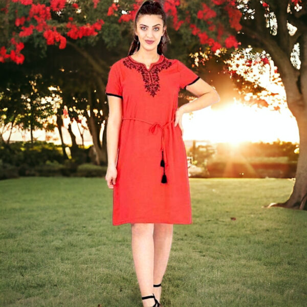 Турецьке літнє плаття міді зі штапелю з вишивкою Merve Moda 426, коралове, розмір L (50) — фото 4