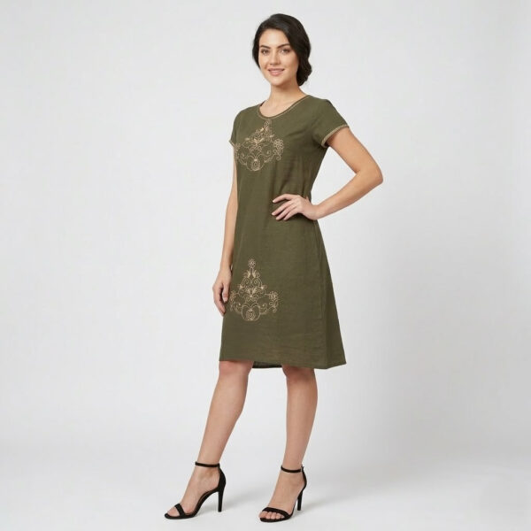Літня жіноча сукня зі штапелю з вишивкою Merve Moda 424, Туреччина, хакі, розмір L (48) — фото 2