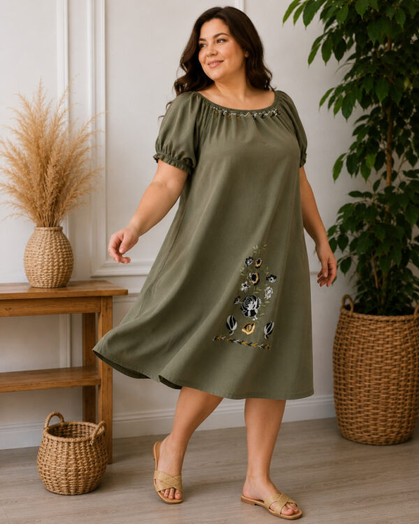 Жіноча літня штапельна сукня з вишивкою, Туреччина, хакі, р. М 50 Merve Moda 298 — фото 3